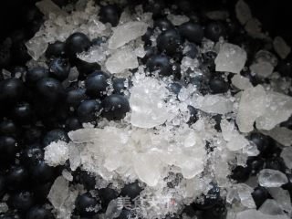 蓝莓果酱的做法步骤：3