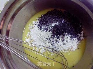 平底锅之黑芝麻蛋卷的做法步骤：5