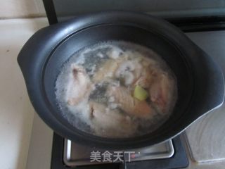 莴苣烧鸡翅的做法步骤：2