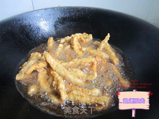外酥里嫩的椒盐里脊的做法步骤：7