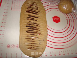 咖啡豆沙卷面包的做法步骤：10
