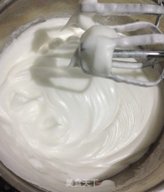 戚风蛋糕的做法步骤：2