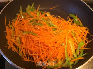 鱼香肉丝的做法步骤：4