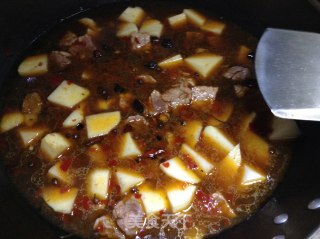 土豆烧肉的做法步骤：8