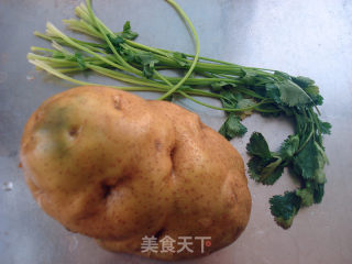 糖醋炸土豆丝的做法步骤：1