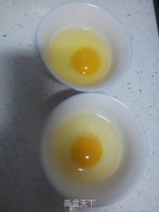 番茄培根蛋三明治的做法步骤：2