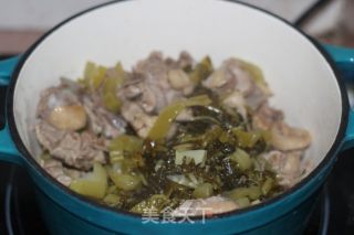 酸菜老鸭汤的做法步骤：10