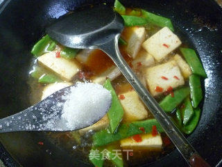 油豆角烧老豆腐的做法步骤：9