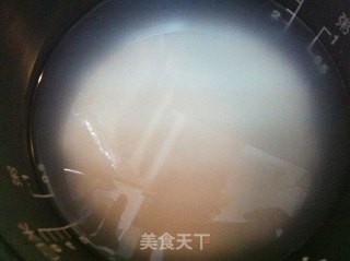 美味的海产品粥的做法步骤：2