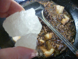 笋干菜烧五花肉的做法步骤：9