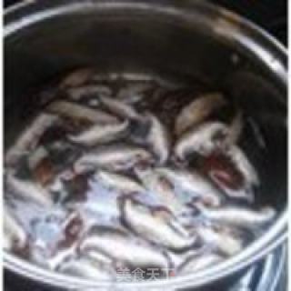 海鲜味噌汤的做法步骤：2