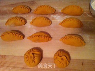 南瓜发面小白菜素蒸包的做法步骤：12