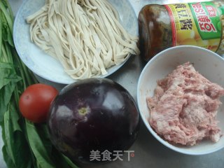 茄丁肉末炸酱面的做法步骤：1