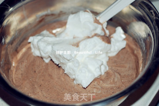 巧克力戚风--送给深秋一抹温柔的做法步骤：12