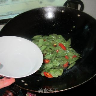 青炒紫眉豆的做法步骤：6