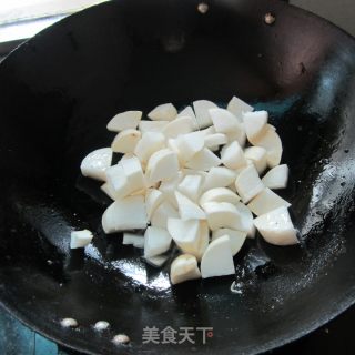 煮白萝卜丁的做法步骤：3
