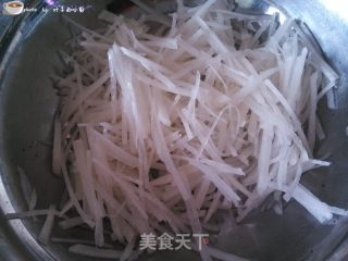 萝卜丝肉丸汤的做法步骤：3