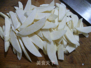 大蒜炒茭白的做法步骤：3