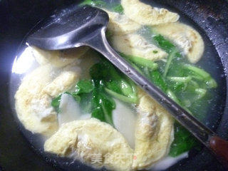 鸡毛菜蛋饺山药汤的做法步骤：10