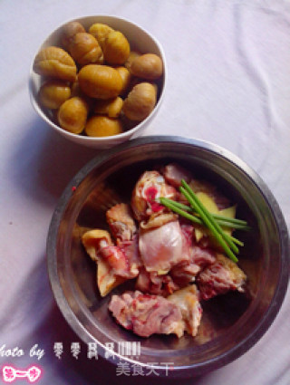 板栗烧鸡——美味养身菜的做法步骤：1