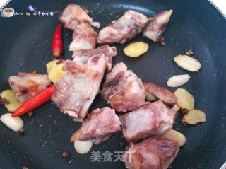 红烧排骨的做法步骤：7