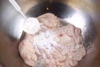 干锅肥肠的做法步骤：1
