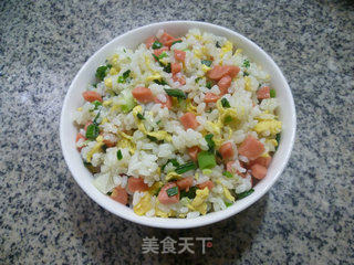 鸡蛋火腿粒大蒜炒饭的做法步骤：11
