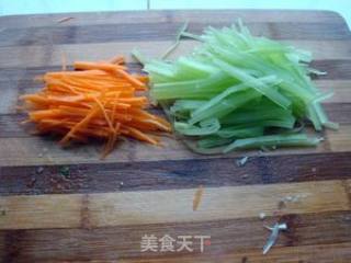莴笋拌豆皮的做法步骤：3