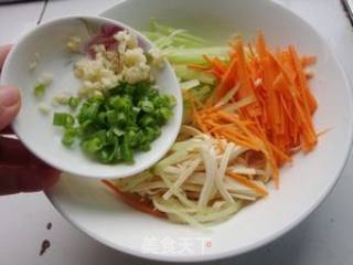 莴笋拌豆皮的做法步骤：6