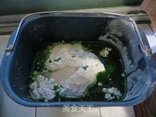 【菠菜馒头】------蔬菜馒头之三的做法步骤：2