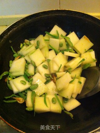 夏日开胃菜—冬瓜毛豆汤的做法步骤：3