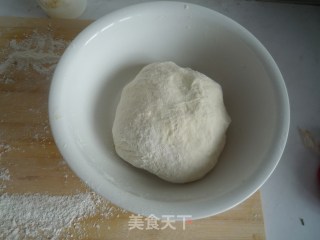 白菜香干素蒸饺的做法步骤：1