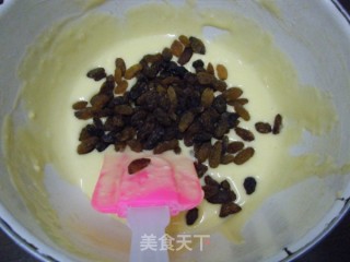 葡萄干蛋糕卷的做法步骤：7