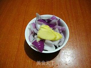 家常小炒-------【木耳香菇炒肉片】的做法步骤：3