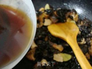 家常小炒-------【木耳香菇炒肉片】的做法步骤：12