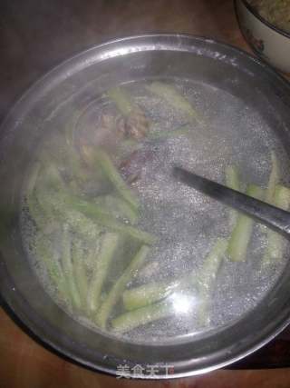 花蛤丝瓜汤的做法步骤：8