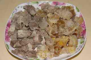 清炖牛肉汤的做法步骤：3