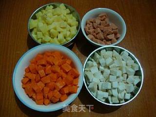 家常小炒------【蚝油四丁】的做法步骤：2