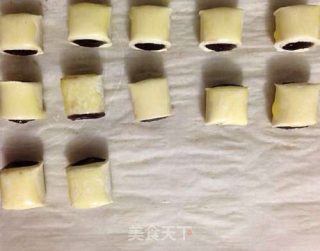 酥皮红豆卷的做法步骤：3