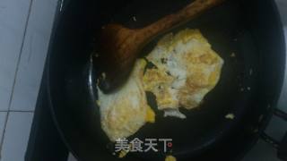 鸡蛋火腿三明治四人份的做法步骤：2