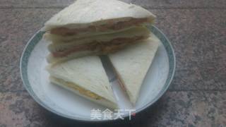 鸡蛋火腿三明治四人份的做法步骤：6