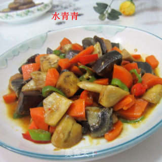 咖喱皮蛋三丁的做法步骤：7