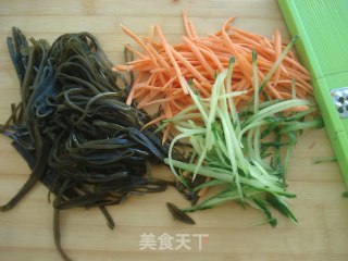 糖醋海带的做法步骤：3