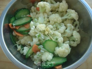 炝拌菜花的做法步骤：5