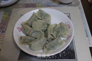 韭菜鸡蛋三鲜馅饺子的做法步骤：10