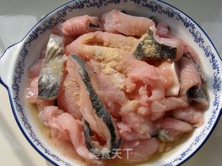 酸菜鱼片的做法步骤：2