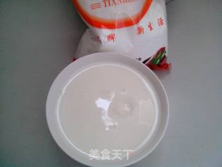 牛奶炸糕的做法步骤：1