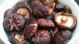 香菇板栗老鸡汤的做法步骤：3