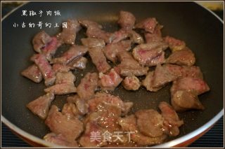 黑椒牛肉饭的做法步骤：9