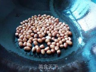 榨菜烧花生米的做法步骤：3